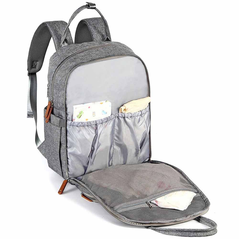 mochila maternidade aberta